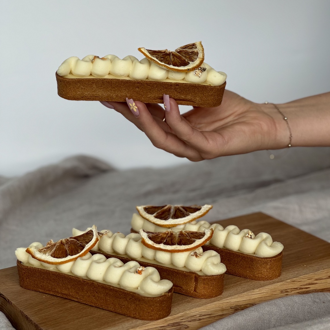 Tartaletka lemon curd z kremem z białej czekolady